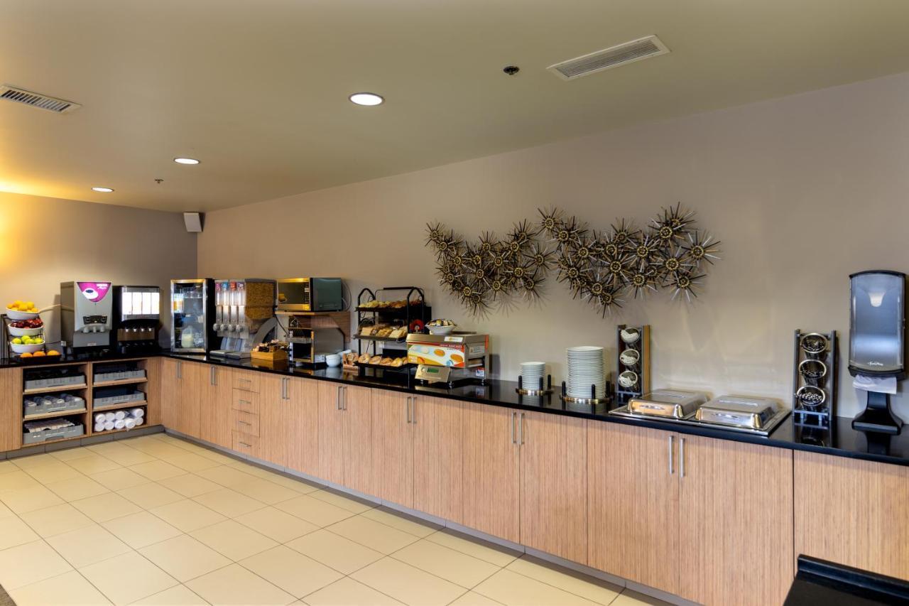 Kanata Whitecourt Exteriör bild